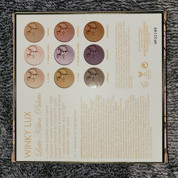 🎉HPx6🎉 Winky Lux Latte Kitten Eyeshadow Palette - Picture 4 of 4